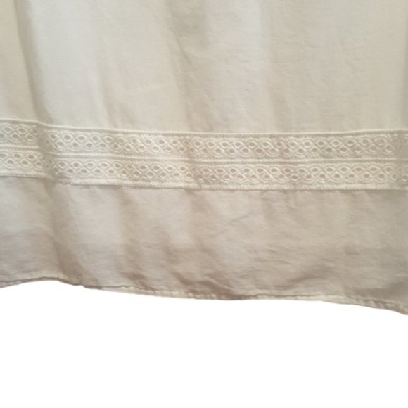 🌿🎉HP🎉 Old Navy White Eyelet Sleeveless Smocked Dress [MM]🌿 - Picture 7 of 8